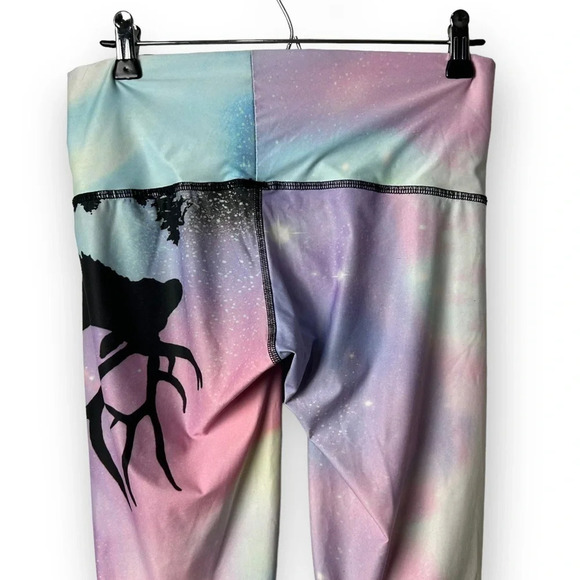 Teeki Northern Lights Pastel Skies Pine &  Reindeer Graphic Yoga Leggings M - Picture 5 of 9